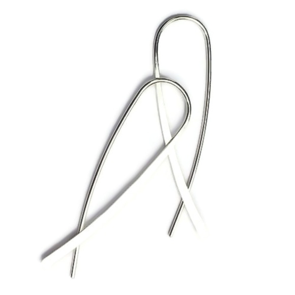 Moodtherapy Jewelry - 925 Sterling Silver Crossover Hoop Earrings